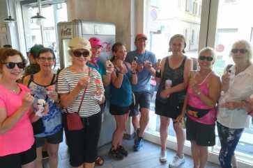 Downhill to Florence bike tour | gelato time! | bikeinflorence.com