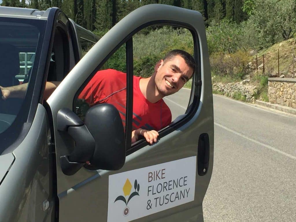 Support van assistance on bike tours in Tuscany with Piero & Elena :: Bike Florence & Tuscany